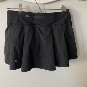 Brand new never worn lulu lemon skirt